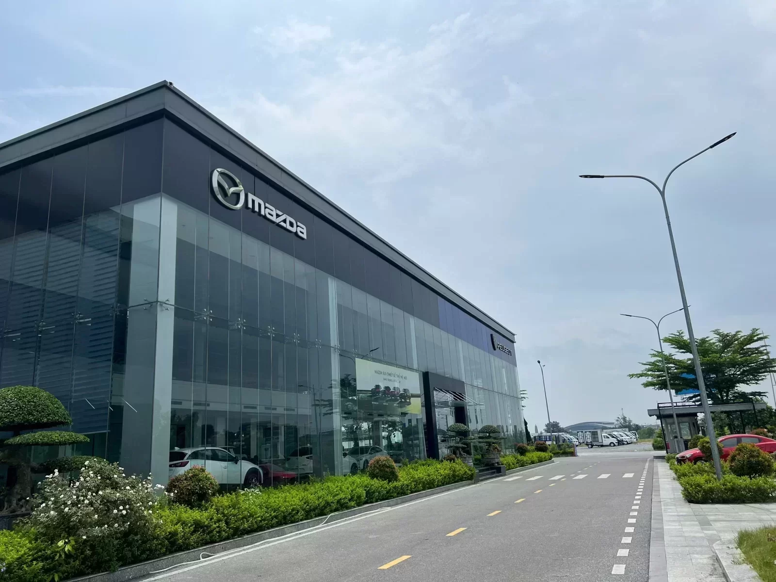 Hình ảnh showroom Mazda Nam Định